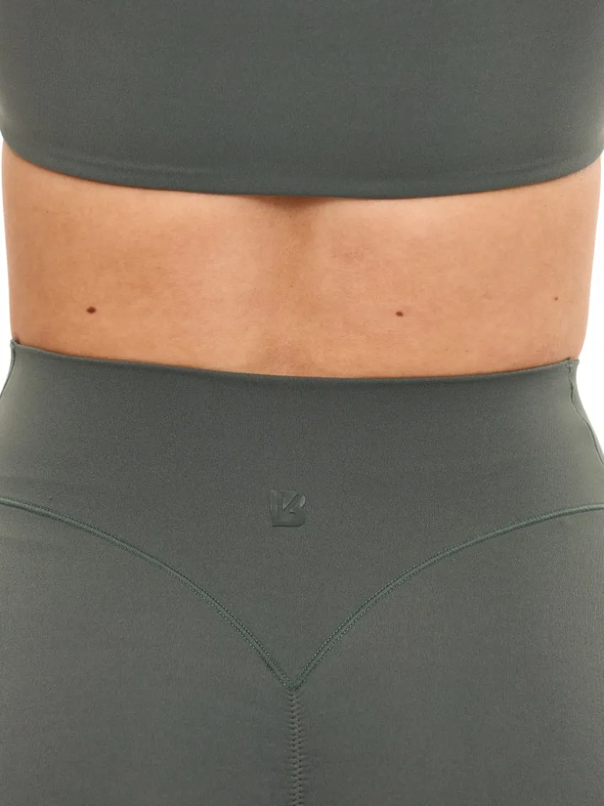 Aggressive Scrunch Legging