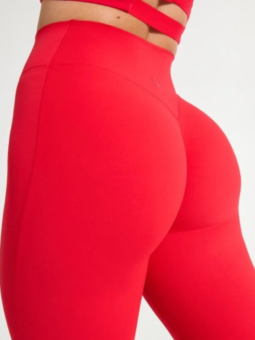 Aggressive Scrunch Legging