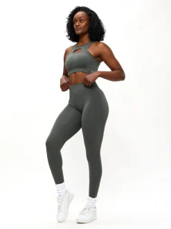 Form Reversible Seamless Sports Bra