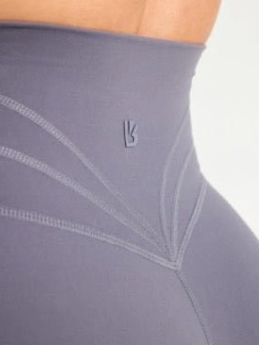Legacy Flare Legging