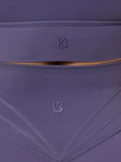 Legacy Short 4
