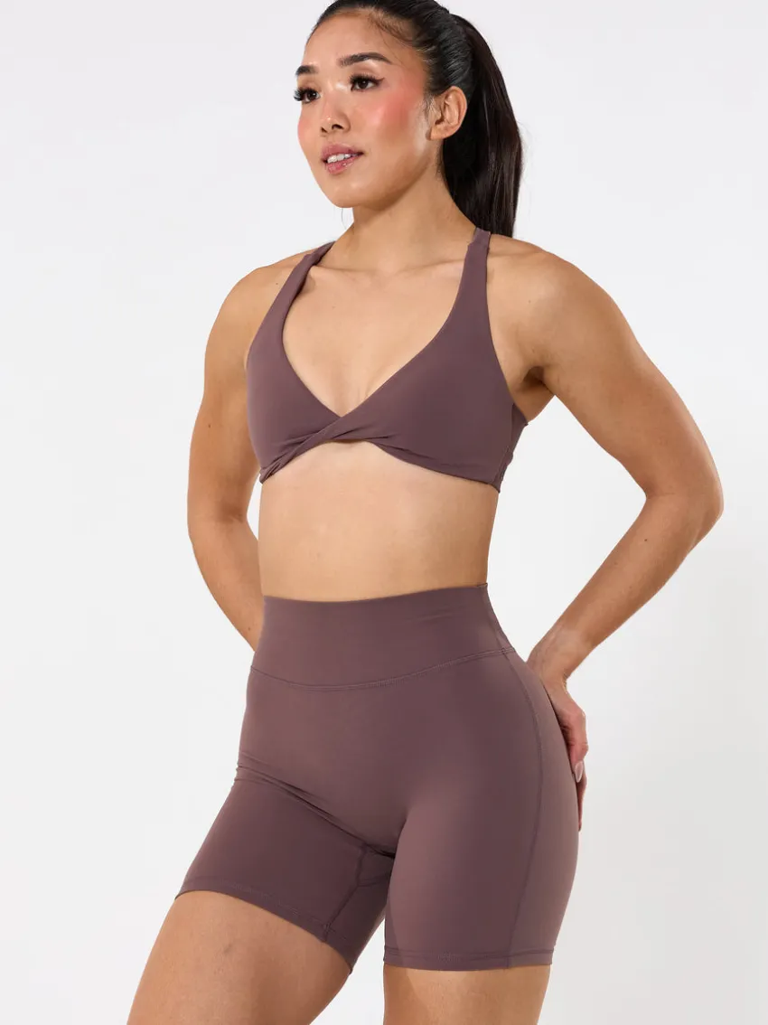 Legacy Short 6"