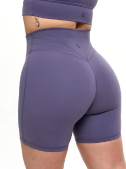 Legacy Short 6"