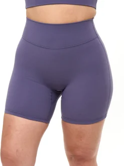 Legacy Short 6