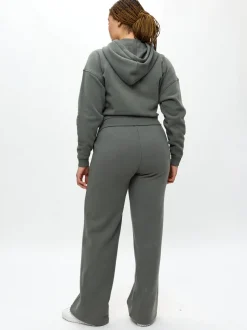 Plush Fleece Straight Leg Sweat Pant