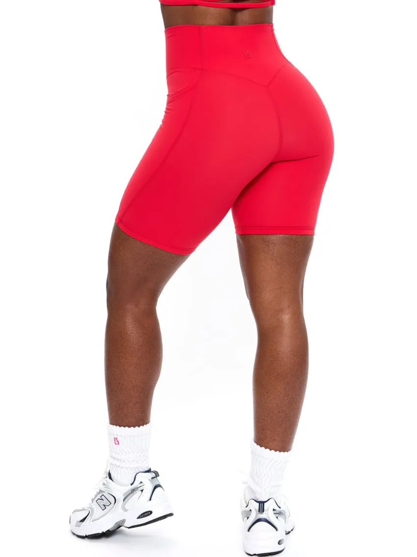 Rosa Pocket Short 7"